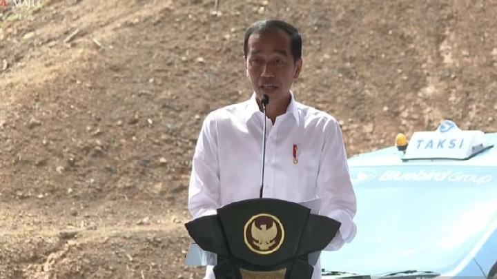 Pengamat Politik Sebutkan Signal Jokowi Masuk Golkar Bukan Sekedar Gimik
