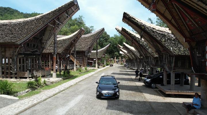 Peminat Travel PLN Bantu 100 % Green Tourism di Tana Toraja.