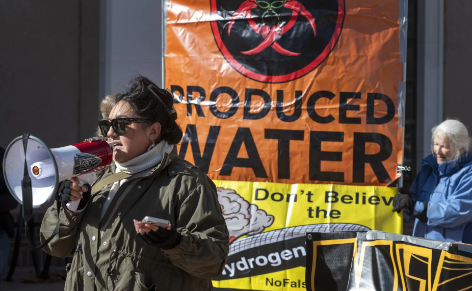 Gubernur New Mexico mengusulkan $500 juta untuk mengolah air limbah fracking